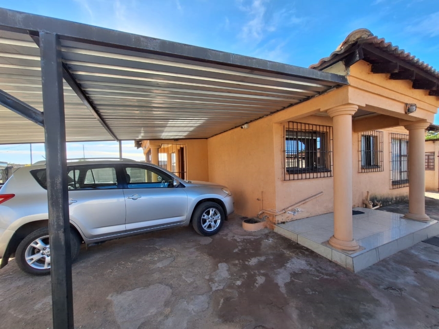 2 Bedroom Property for Sale in Karlienpark North West